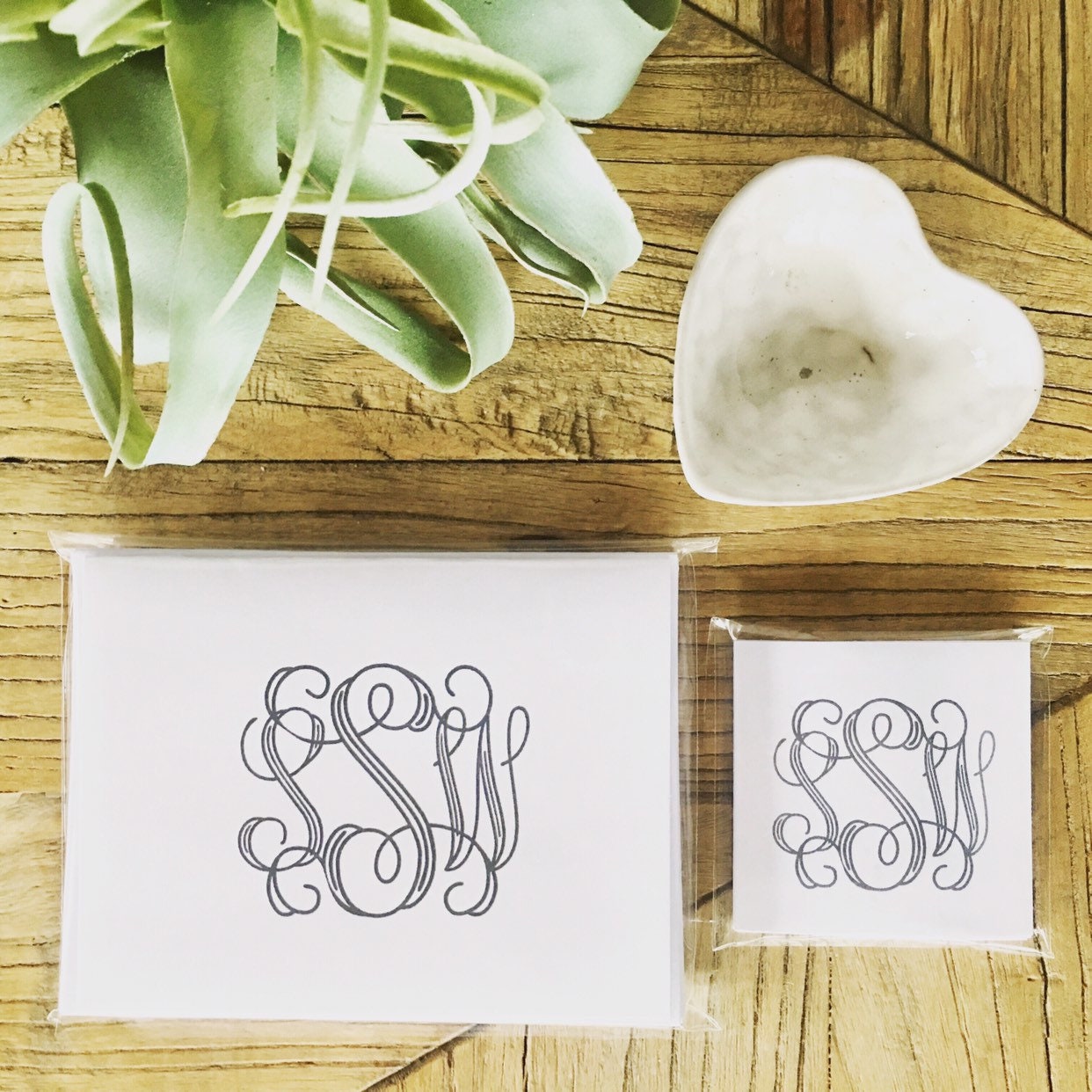 Traditional Interlocking Monogram Notecards